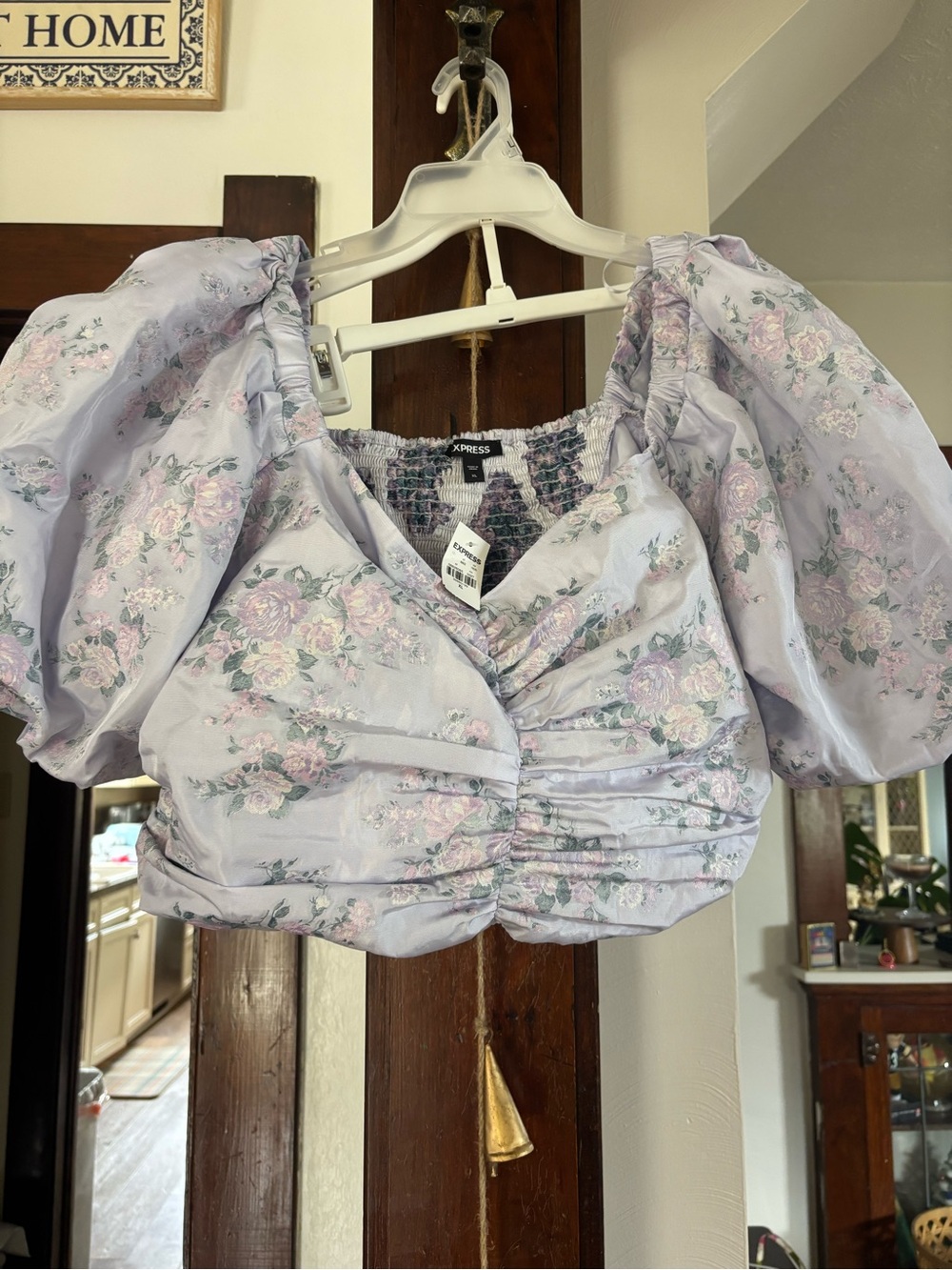Express Lilac Floral Puff-Sleeve Crop Top
